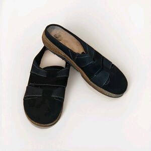 Earth Origins Essential Ellery Clog Mules Slip On Shoes Womens 7 M Black Casual